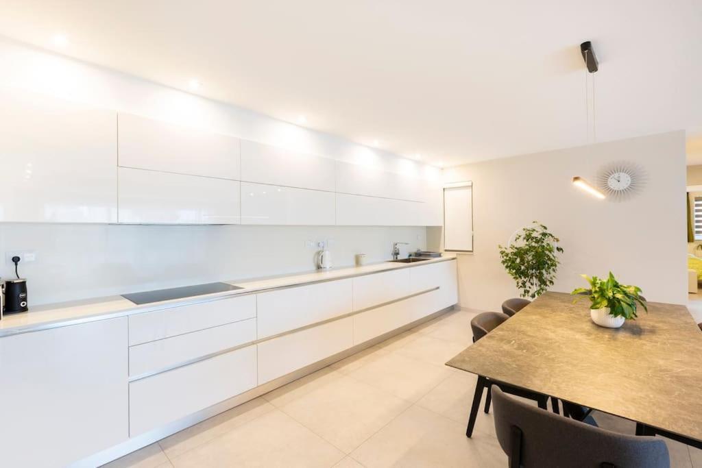 Ngh12 - Lovely And Spacious 2 Bedroom Apartment Naxxar Екстер'єр фото