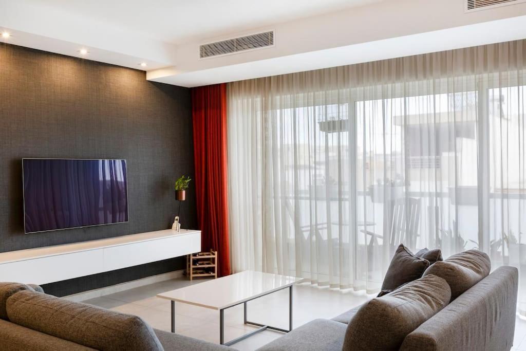 Ngh12 - Lovely And Spacious 2 Bedroom Apartment Naxxar Екстер'єр фото